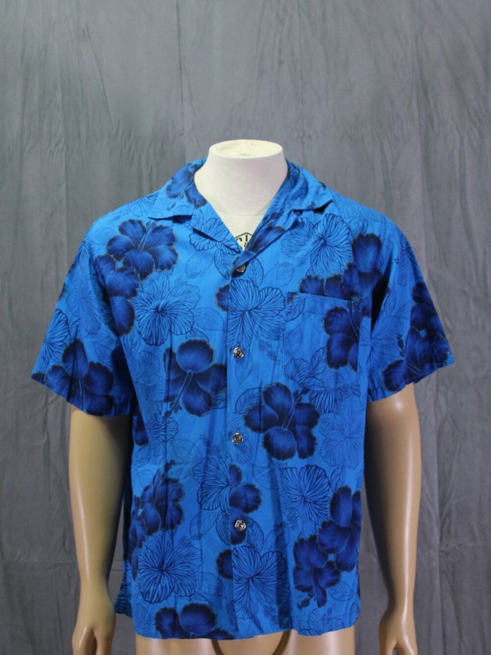Vintage Hawaiian Shirt - Blue on Blue Floral with Gold Trim - Men's Medium